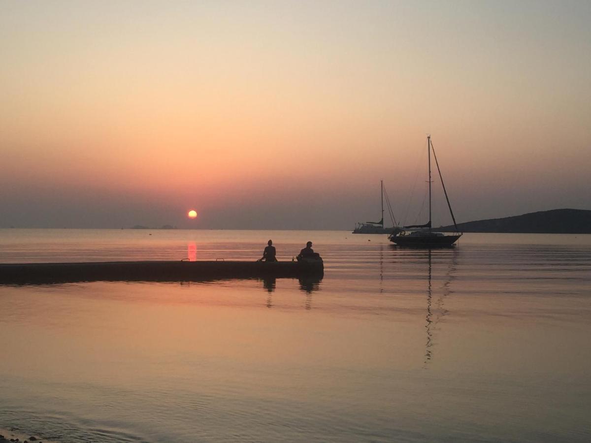 Family Apartment Livadia Beach Parikia Πάρος Εξωτερικό φωτογραφία